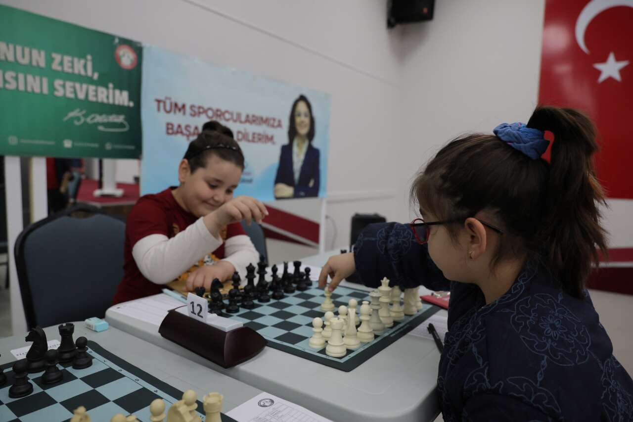 Menteşe’de 23 Nisan’a Satrançla Anlamlı Kutlama 4